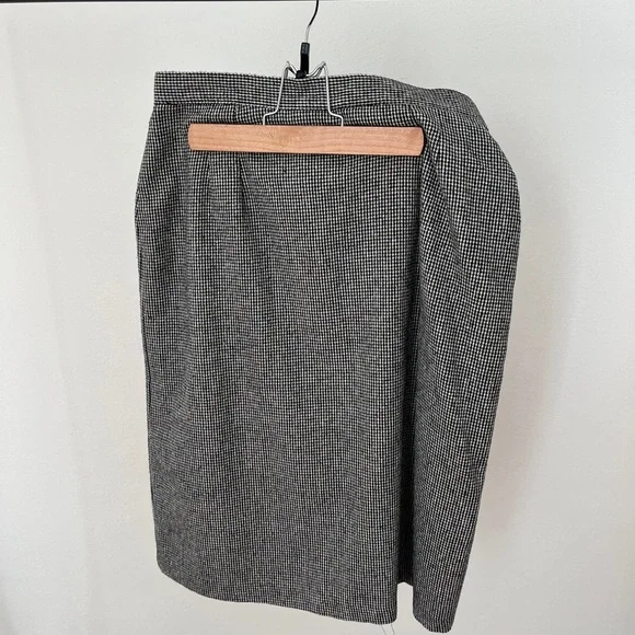 Vintage Black and White Houndstooth plaid pencil skirt - Picture 1 of 6